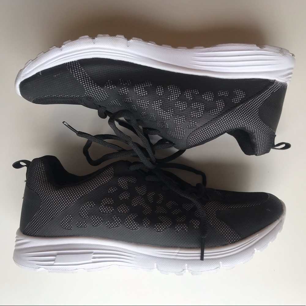 Atmosphere leopard reflective sneakers